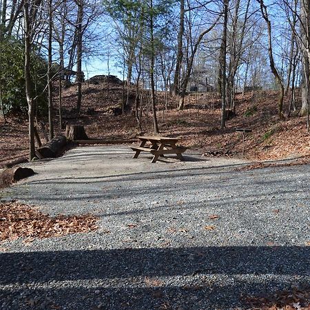 Linville Falls Campground, Rv Park, And Cabins Exterior foto