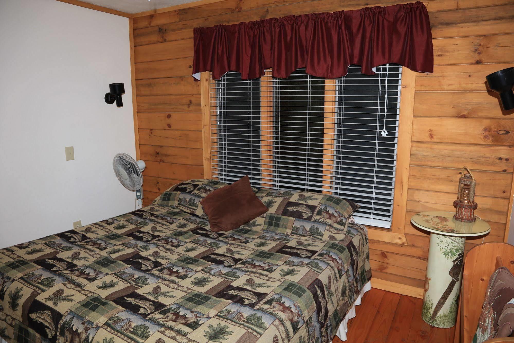 Linville Falls Campground, Rv Park, And Cabins Exterior foto
