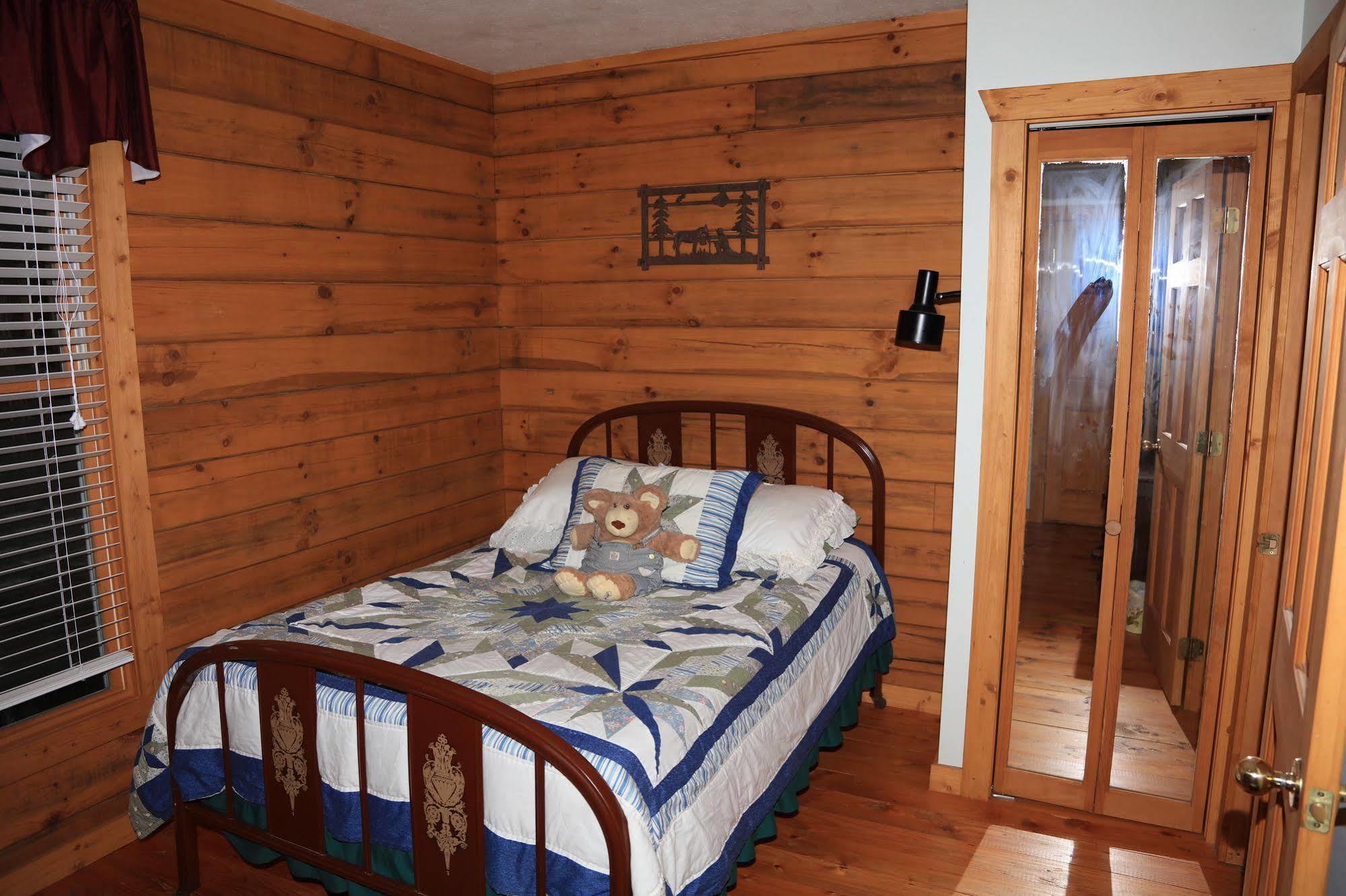 Linville Falls Campground, Rv Park, And Cabins Exterior foto